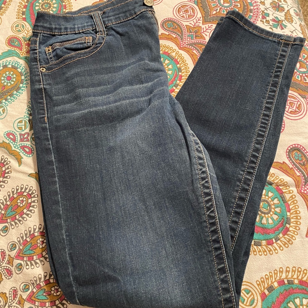 Mudd dark skinny jeans